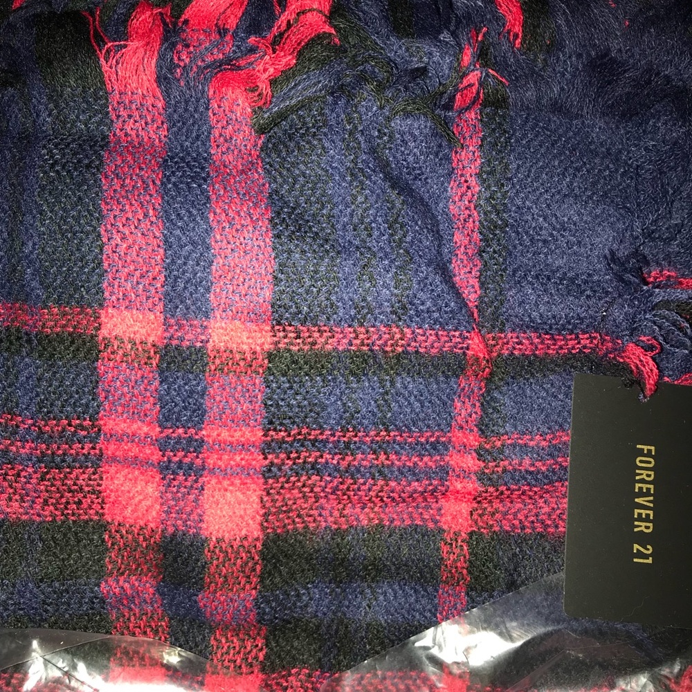 Forever 21 NWT blanket scarf